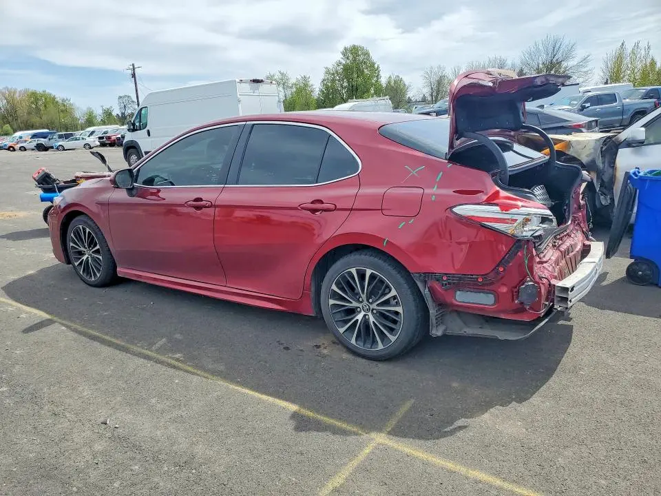2018 TOYOTA CAMRY SE  