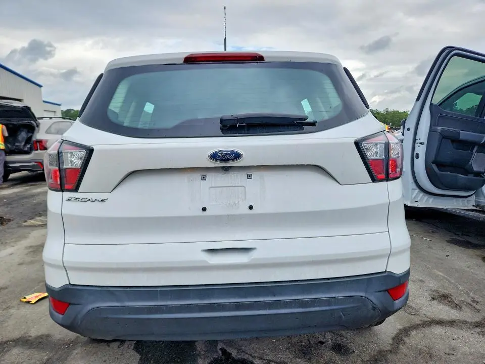 2018 FORD ESCAPE S  