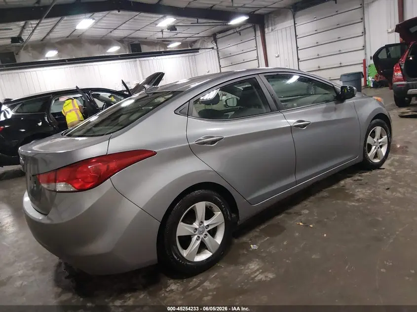 2013 HYUNDAI ELANTRA GLS (ULSAN PLANT)