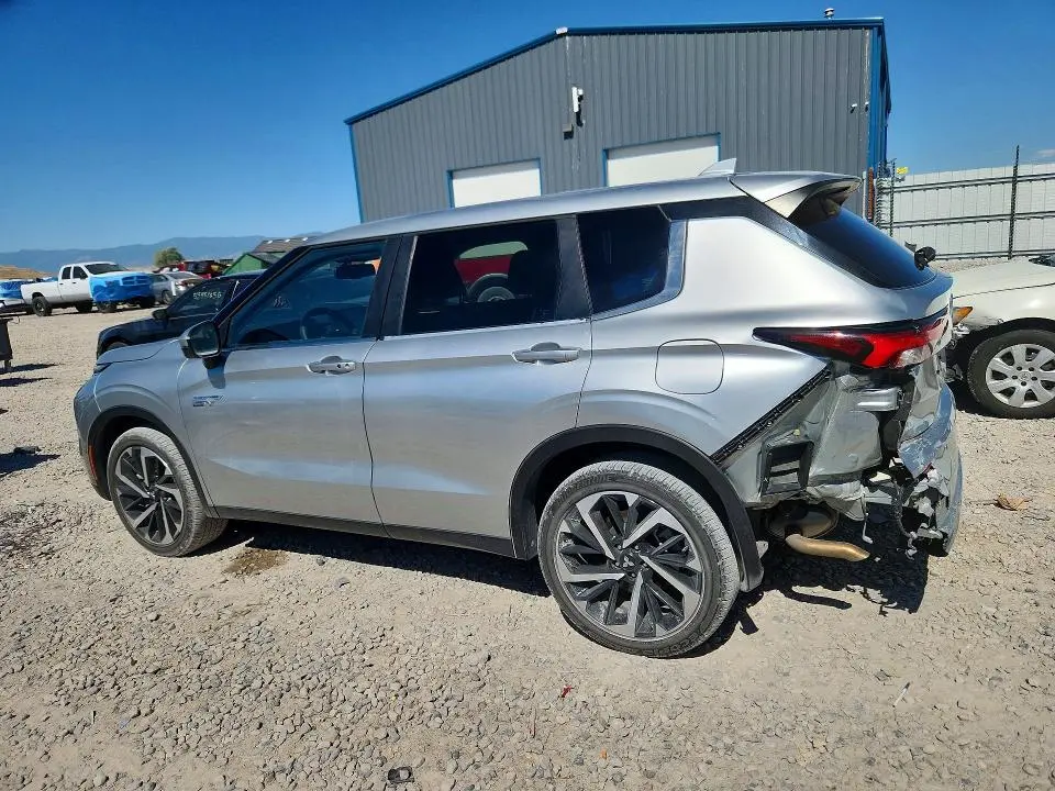2024 MITSUBISHI OUTLANDER SE  