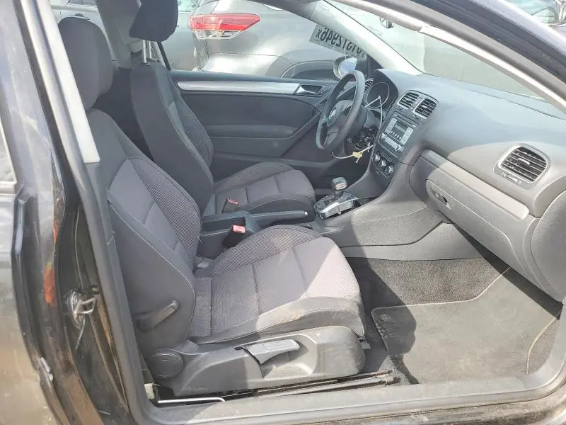 2010 VOLKSWAGEN GOLF   
