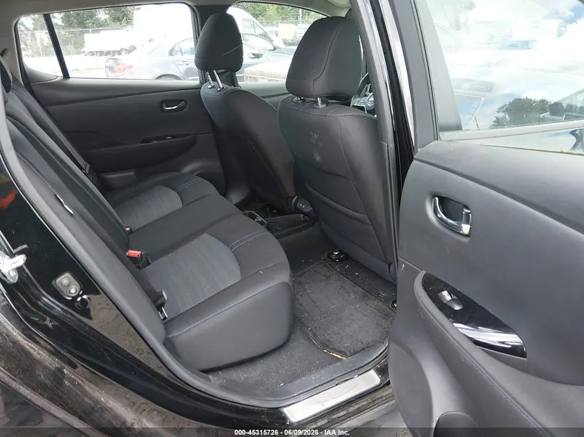 2024 NISSAN LEAF SV PLUS