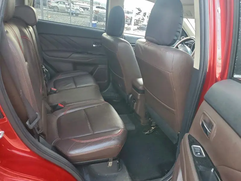 2018 MITSUBISHI OUTLANDER SE  