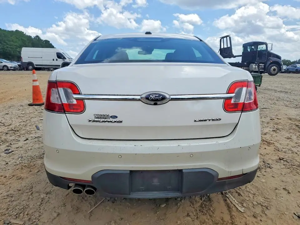 2010 FORD TAURUS LIMITED  