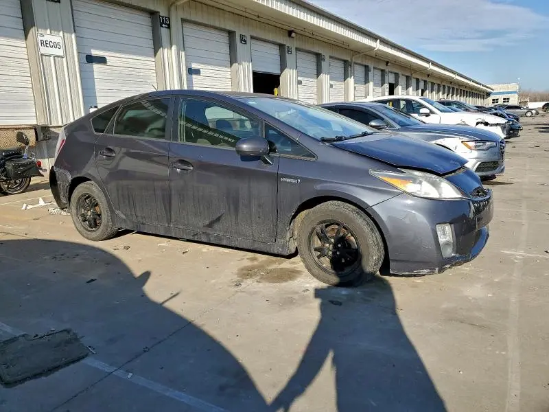2011 TOYOTA PRIUS   
