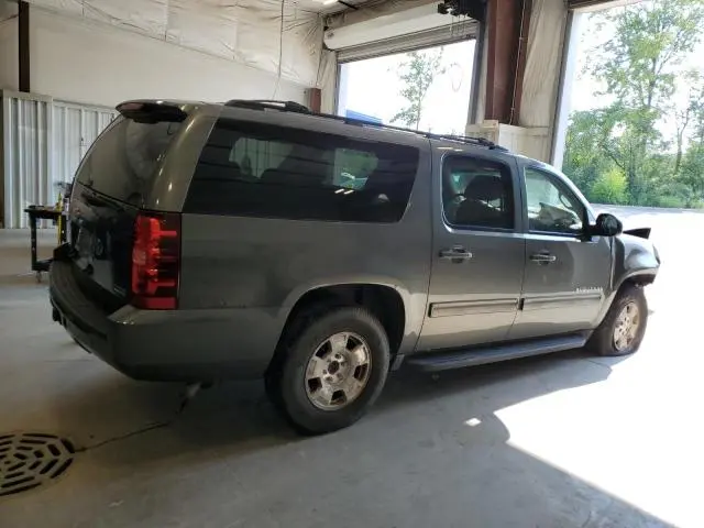 2011 CHEVROLET SUBURBAN C1500 LT  