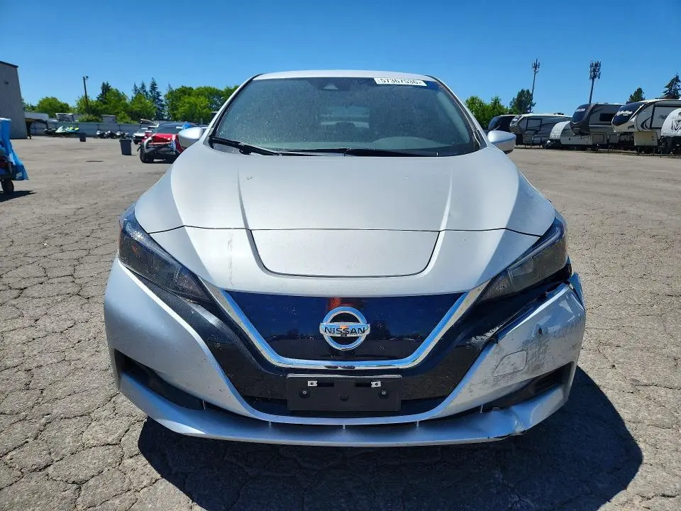 2022 NISSAN LEAF S  
