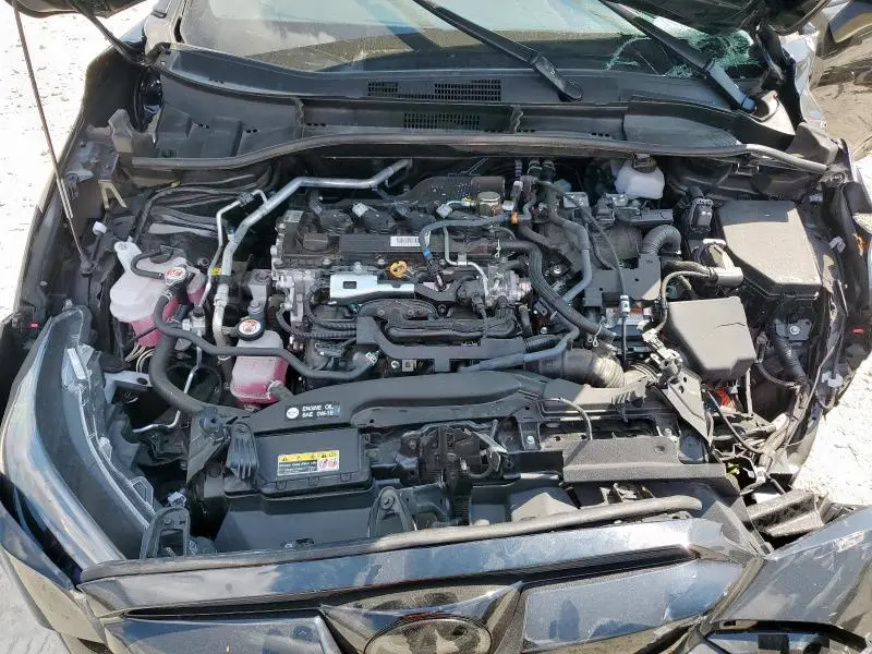 2024 TOYOTA COROLLA CROSS SE  