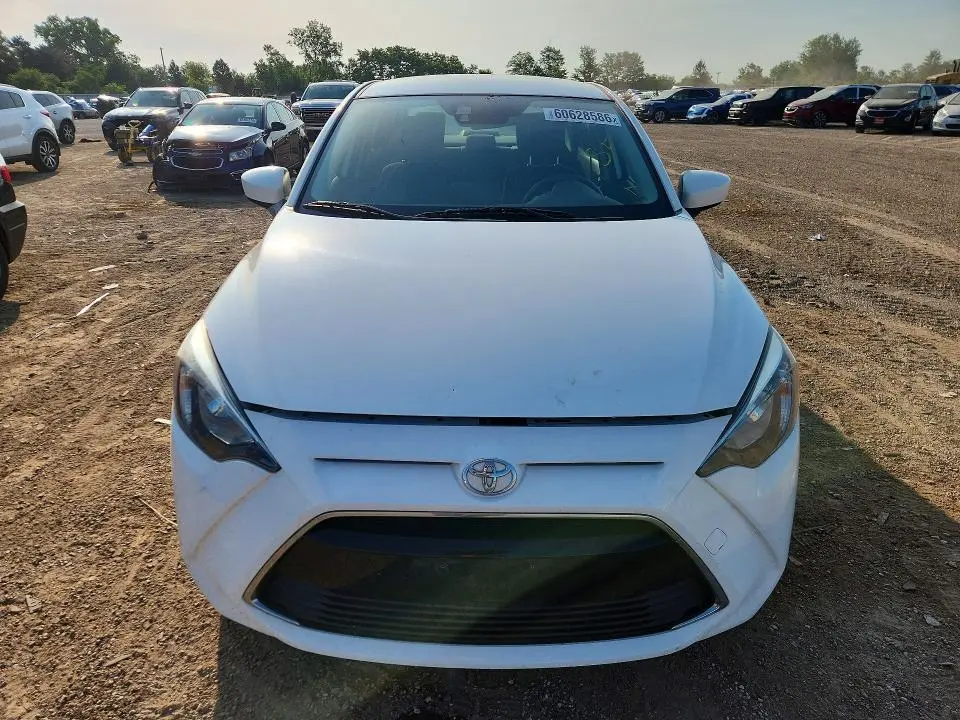 2017 TOYOTA YARIS IA BASE  