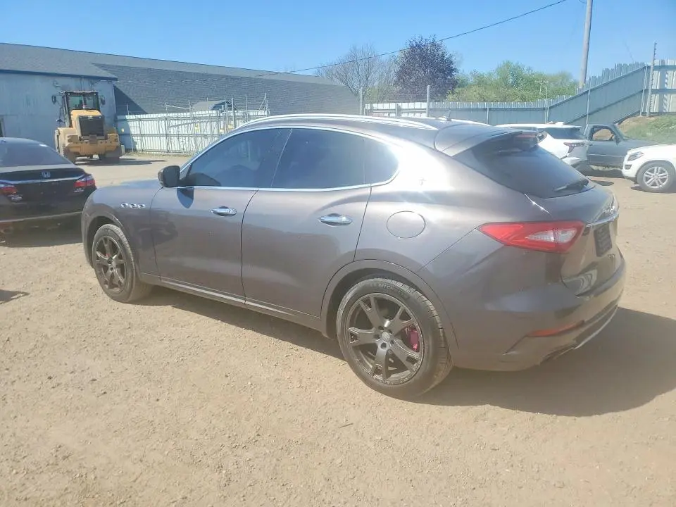 2017 MASERATI LEVANTE SPORT  