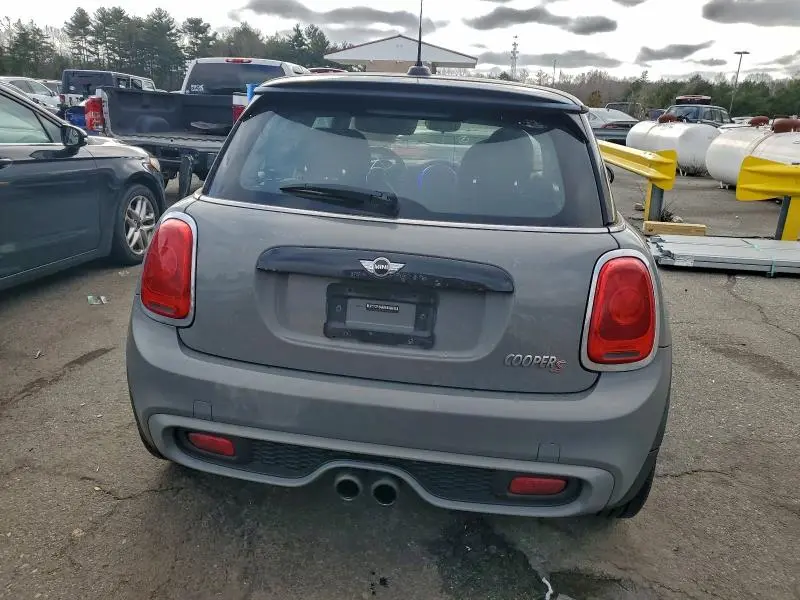 2017 MINI COOPER S  