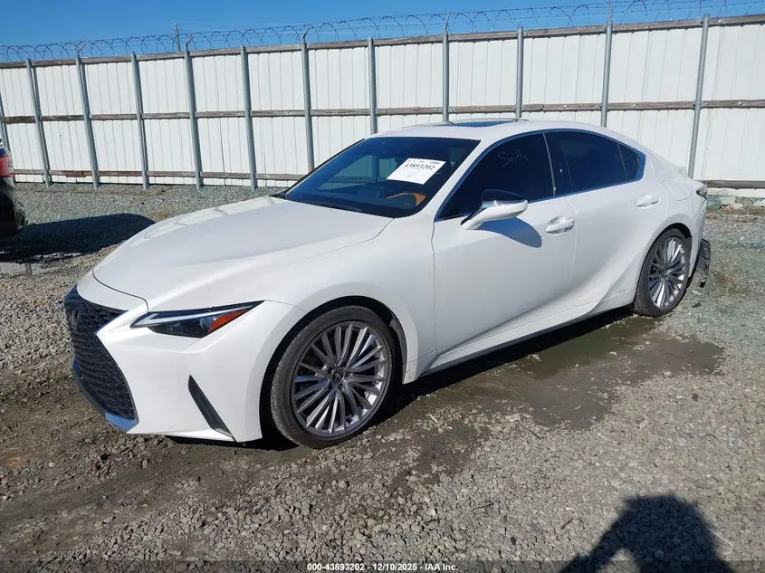 2024 LEXUS IS 300  