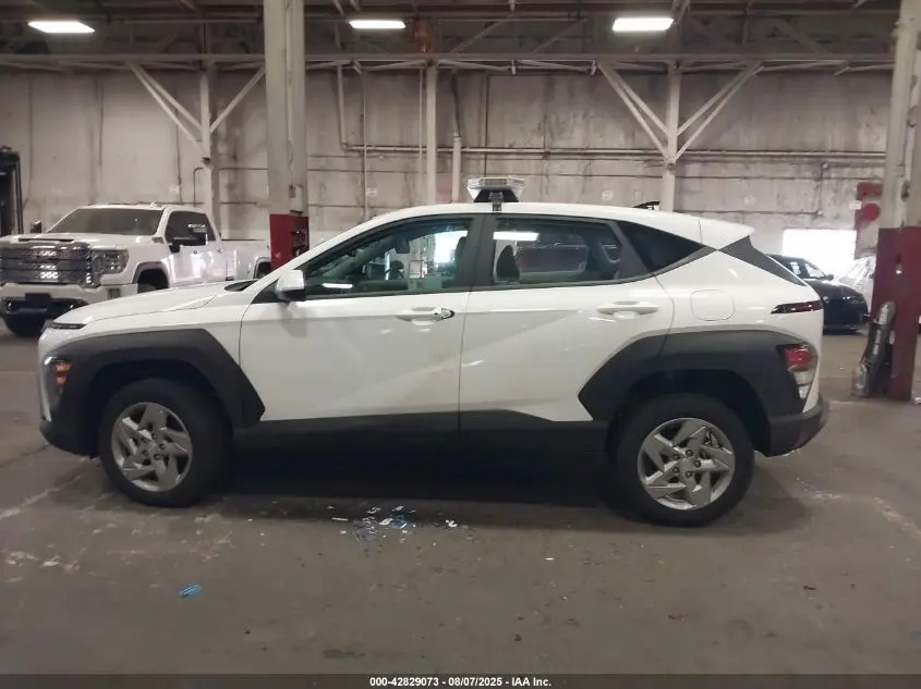 2024 HYUNDAI KONA SE