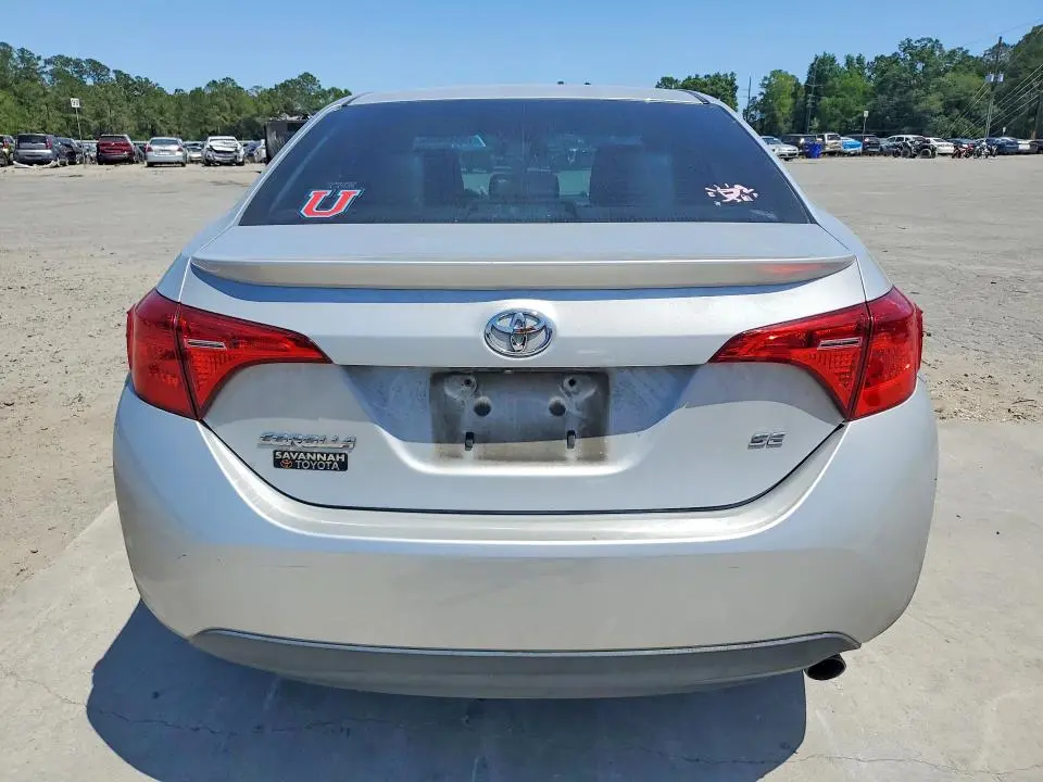 2017 TOYOTA COROLLA SE  