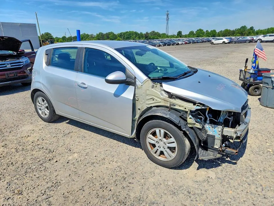 2013 CHEVROLET SONIC LT  