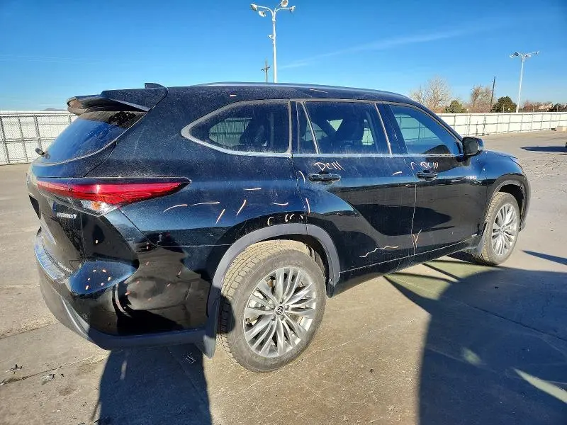 2021 TOYOTA HIGHLANDER HYBRID PLATINUM  