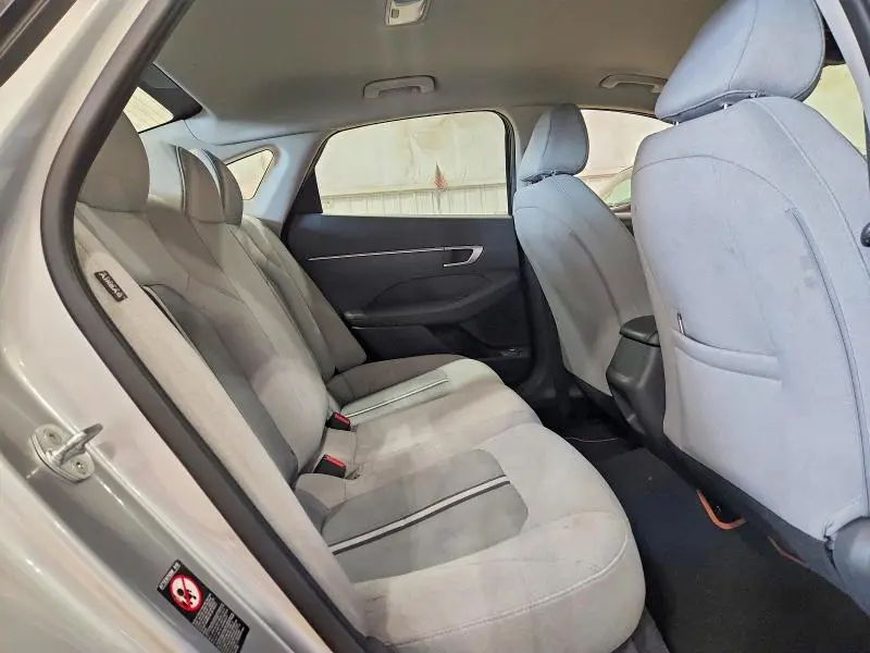 2021 HYUNDAI SONATA SE  