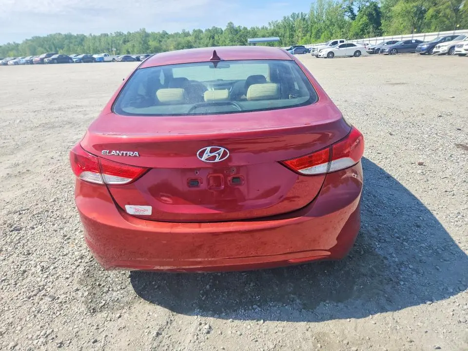 2012 HYUNDAI ELANTRA GLS  