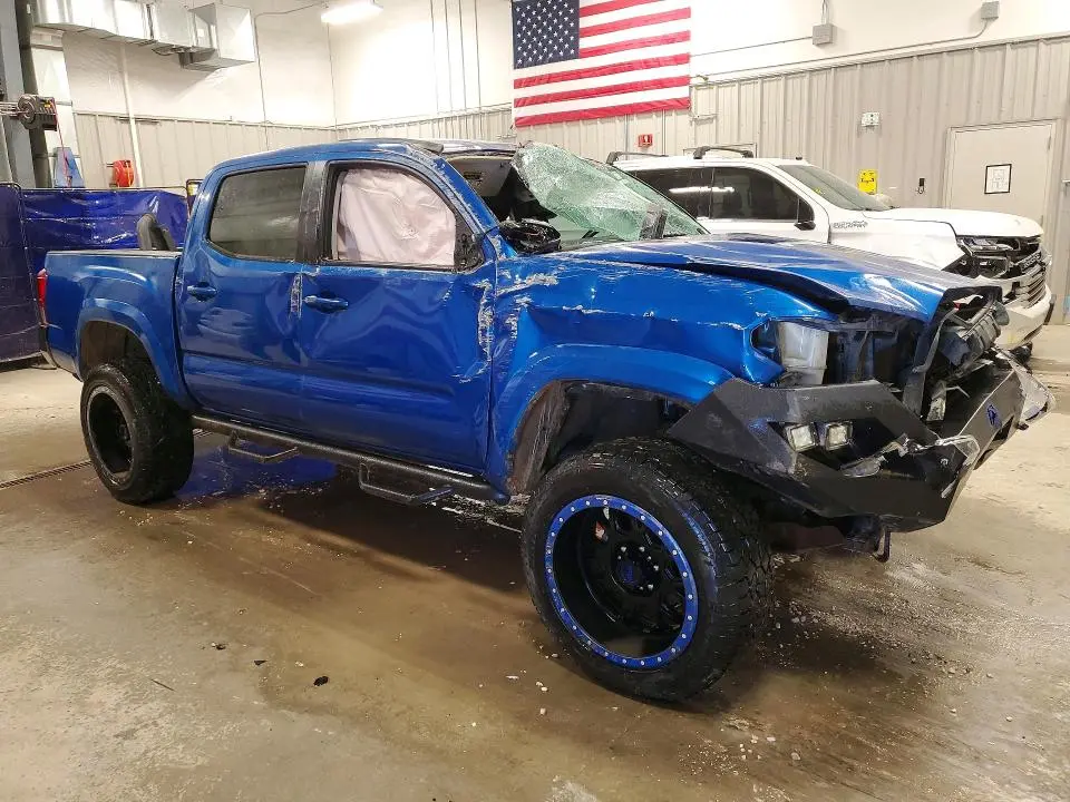 2018 TOYOTA TACOMA SR5 V6  