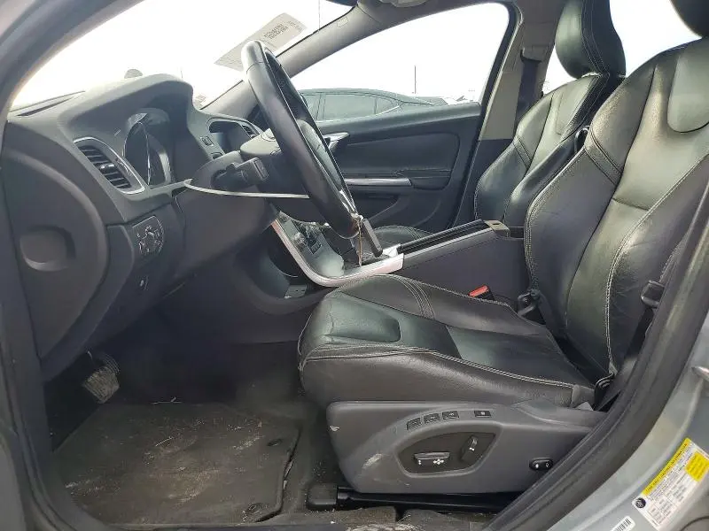 2018 VOLVO S60 DYNAMIC  