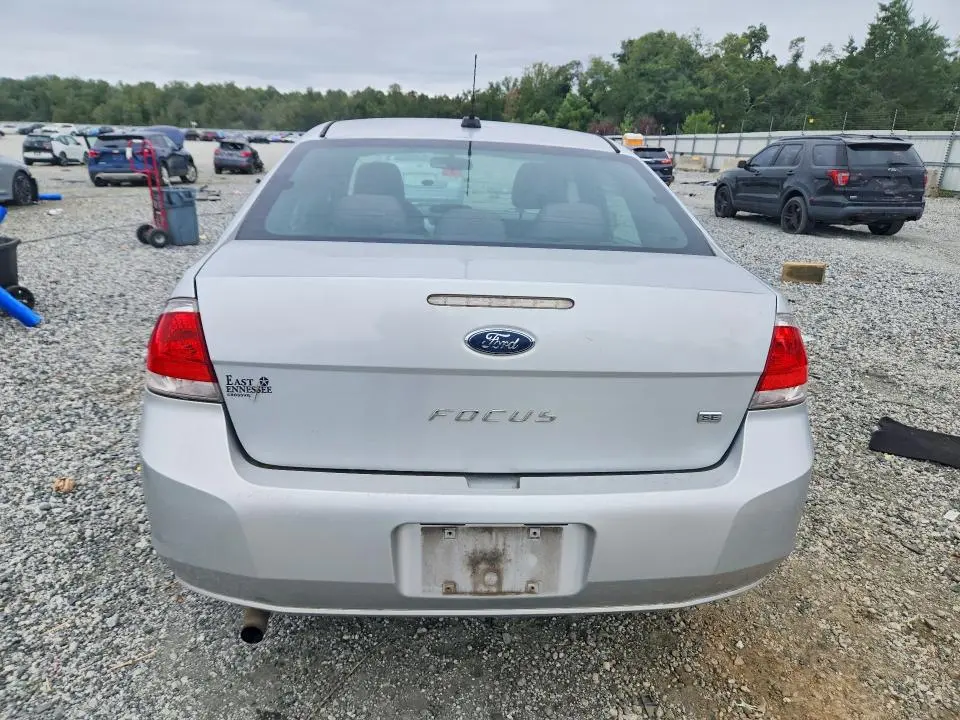 2011 FORD FOCUS SE  