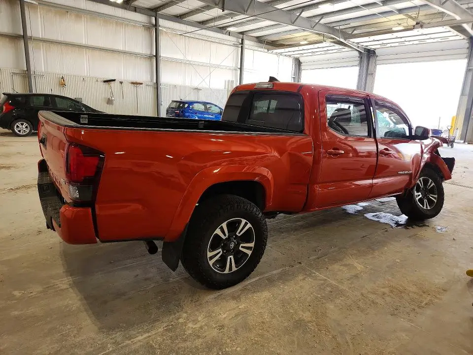 2018 TOYOTA TACOMA SR5 V6  