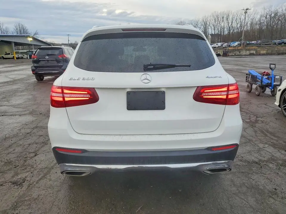 2017 MERCEDES-BENZ GLC 300 4MATIC  