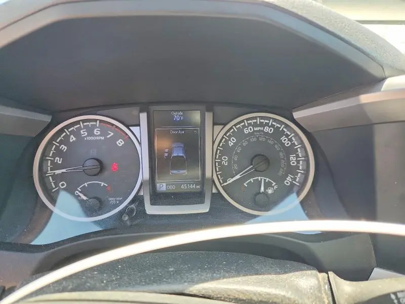 2018 TOYOTA TACOMA SR5 V6  