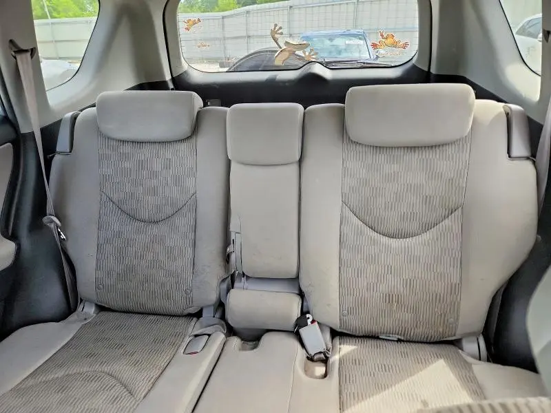 2010 TOYOTA RAV4 BASE  