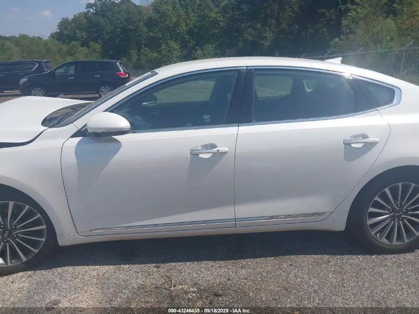 2017 KIA CADENZA PREMIUM