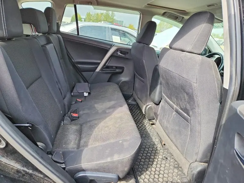 2018 TOYOTA RAV4 XLE  