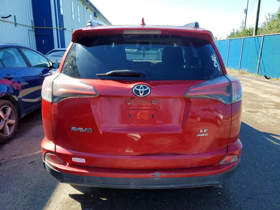 2016 TOYOTA RAV4 LE  