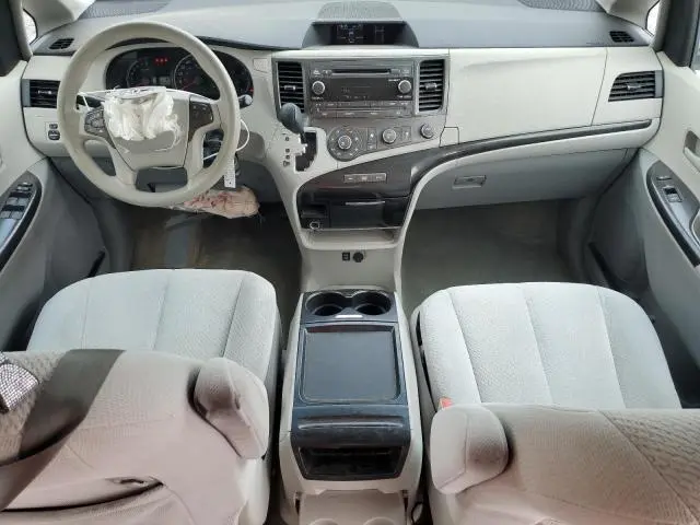 2011 TOYOTA SIENNA LE  