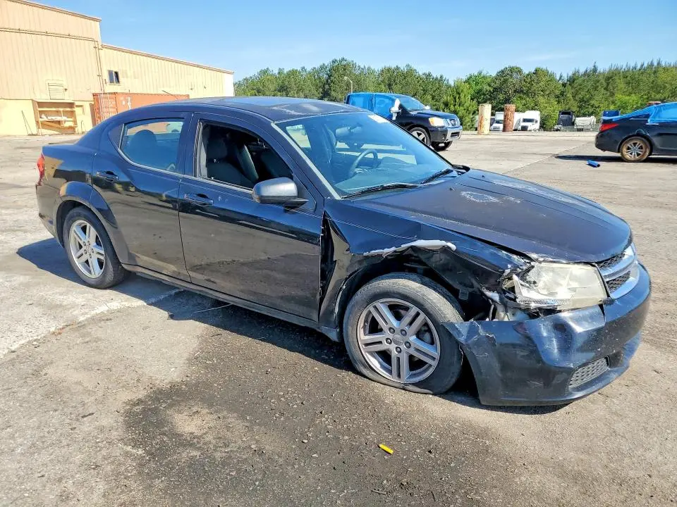 2012 DODGE AVENGER SXT  