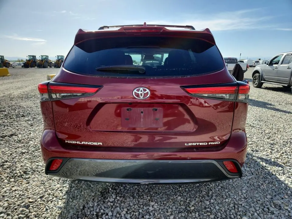 2022 TOYOTA HIGHLANDER LIMITED  