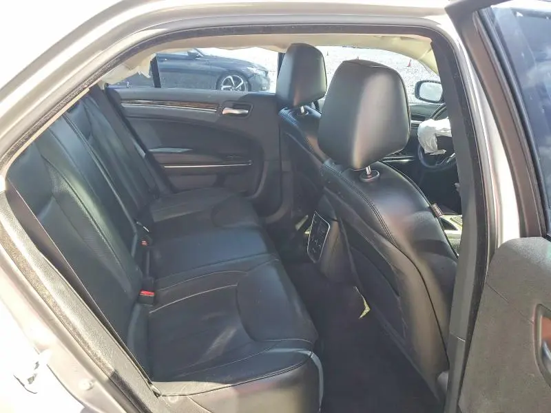 2016 CHRYSLER 300C   