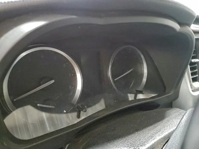 2017 TOYOTA HIGHLANDER SE  