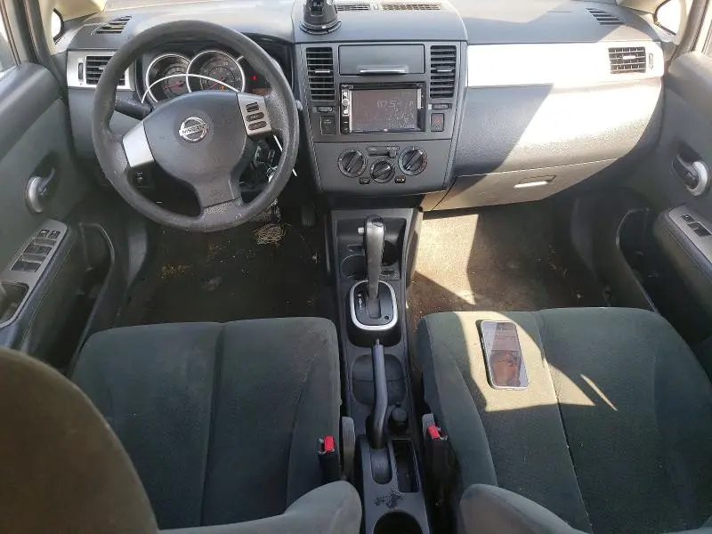 2010 NISSAN VERSA 1.8 S  