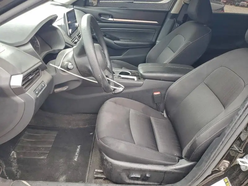 2021 NISSAN ALTIMA SV  