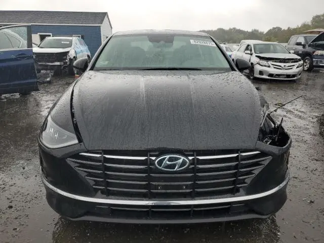 2022 HYUNDAI SONATA SE  