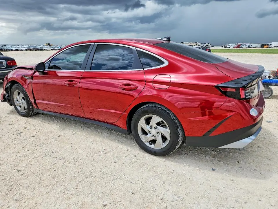 2025 HYUNDAI SONATA SE  