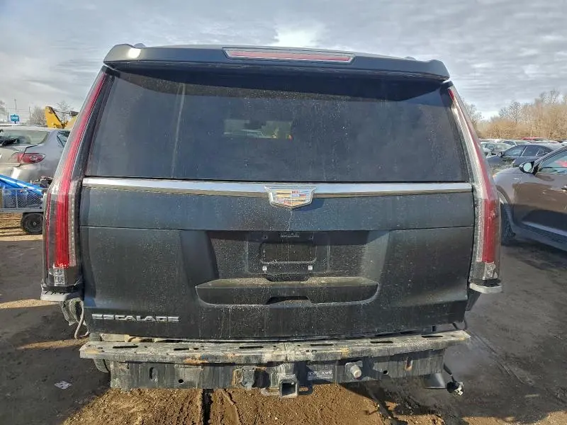 2017 CADILLAC ESCALADE ESV LUXURY  