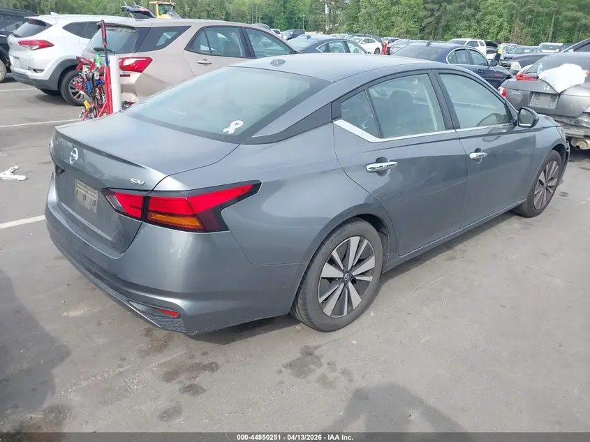 2022 NISSAN ALTIMA SV FWD