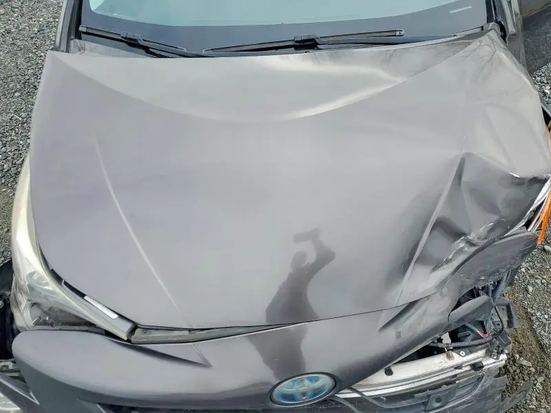 2016 TOYOTA PRIUS FOUR TOURING  