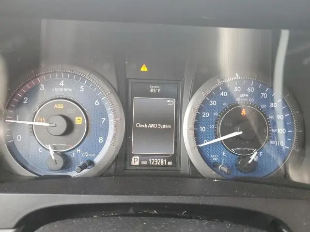 2016 TOYOTA SIENNA XLE  