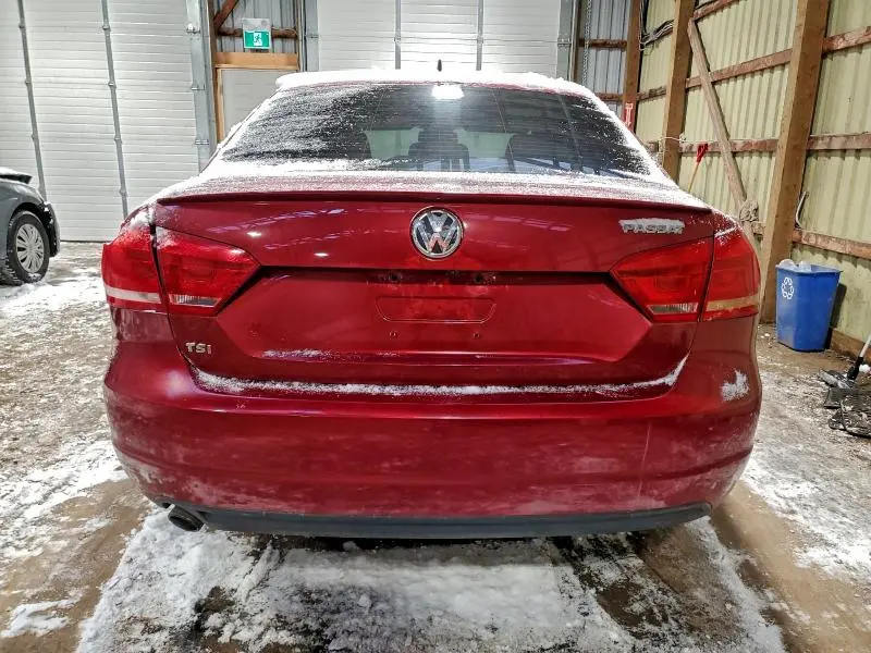 2015 VOLKSWAGEN PASSAT SE  
