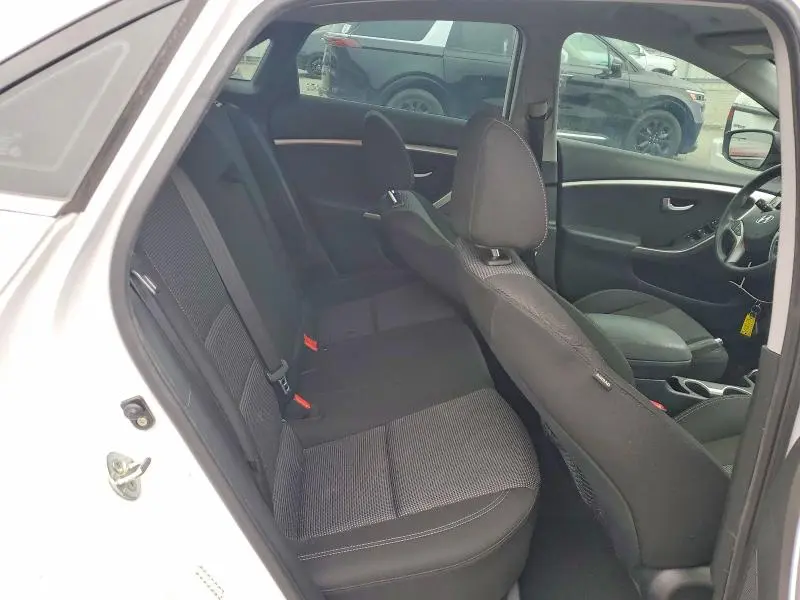 2016 HYUNDAI ELANTRA GT BASE  