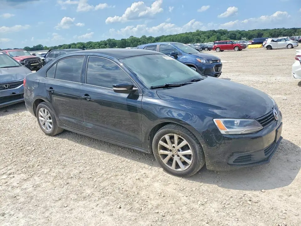 2012 VOLKSWAGEN JETTA SE  