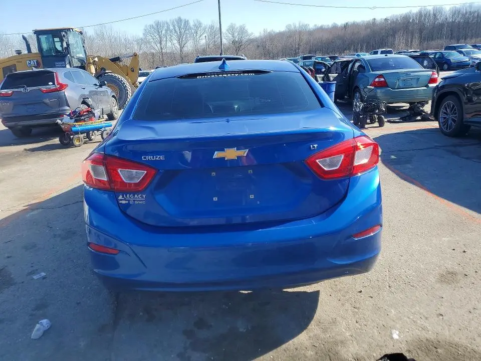 2019 CHEVROLET CRUZE LT  