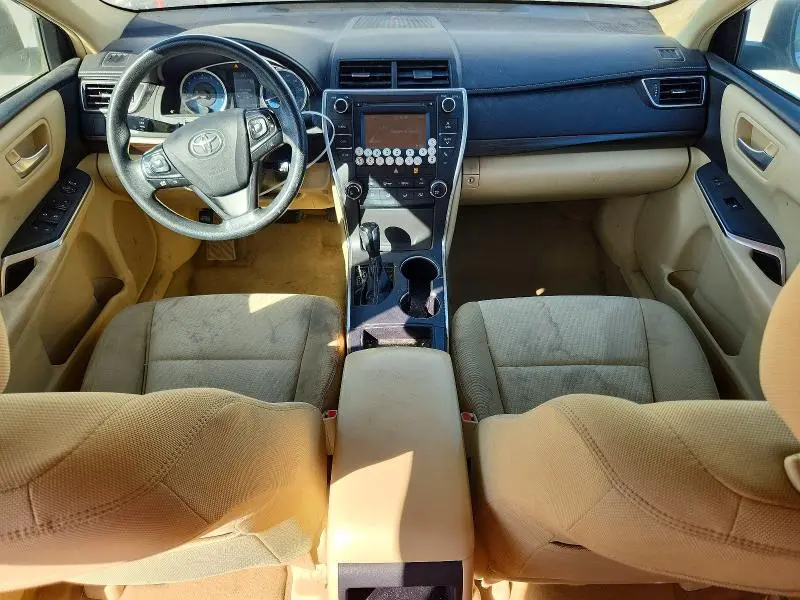2016 TOYOTA CAMRY LE  